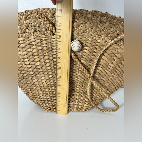 VINTAGE Straw Banana Leaf Purse Hand Bag with Seashell Closure Boho Beach Style - Picture 5 of 6